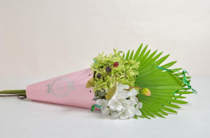 Конус для цветов "You" розовая