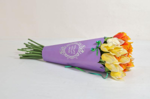 Конус для цветов "You" сиреневая