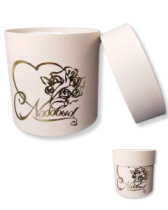 Коробка круглая 13,5*13,5 с тиснением "Сердце букет" кофе с молоком 