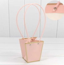 Пакет подарочный "Ваза для цветов" 12,5*12,8 с золотой рамкой розовый 