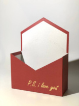 Конверт 180*240*70 с золот. тиснением "P.s. I love you" бордо Конверт 180*240*70 с золот. тиснением "P.s. I love you" бордо