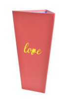 Треугольник высокий 330*140*60 с золот. тиснением "love" красный Треугольник высокий 330*140*60 с золот. тиснением "love" красный