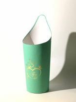 Конус под цветы с высокой спинкой 10*14*33,5 с тиснением "Ты в моём сердце"  морская волна