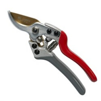 Секатор для флористов MC-48, 19,4см*5см (лезвие из японской стали SK-5 с титановым покрытием) Секатор для флористов MC-48, 19,4см*5см (лезвие из японской стали SK-5 с титановым покрытием)