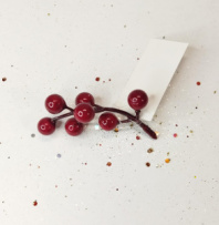 Ветка декоративная с ягодами 1 шт 9см Ветка декоративная с ягодами 1 шт 9см