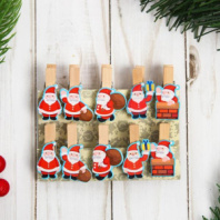 Набор декоративных прищепок "Дед Мороз" (10шт) SF-6137 Набор декоративных прищепок "Дед Мороз" (10шт) SF-6137