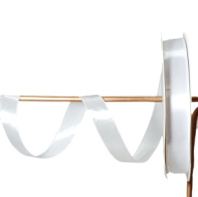 Лента атласная 2/91м белый 