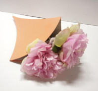 Конус треугольный с одной ручкой 300*200*90 .оранжевый