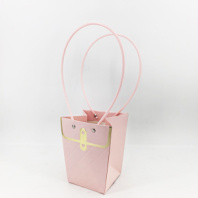 Пакет подарочный "Мастхэв" тисненый, 13,5х9,5х15 см, светло-розовый