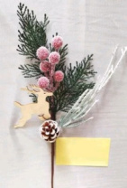 Ветка заснеженная с ягодами, шишкой и оленем 39 см Ветка заснеженная с ягодами, шишкой и оленем 39 см