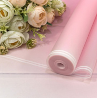 Плёнка 59см 800г матовая с двойной белой полосой 55мкм серовато-розовый 