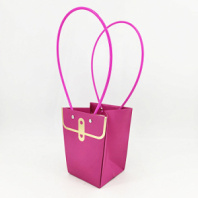 Пакет подарочный "Мастхэв" тисненый, 13,5х9,5х15 см, фуксия