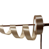 Лента атласная,20mmx25y, цв. кофе с молоком (067) Лента атласная,20mmx25y, цв. кофе с молоком (067)