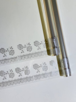 Пленка Бордюр (Роза) серебро 70см*10ярд ± 5% Пленка Бордюр (Роза) серебро 70см*10ярд ± 5%