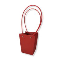 Пакет под цветы 13*9,5*15см Конус Красный с пластиковой ручкой Пакет под цветы 13*9,5*15см Конус Красный с пластиковой ручкой