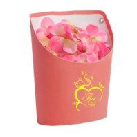 Ваза Овал 12,5*13,5*18 с тиснением "Ты в моём сердце" красная Ваза Овал 12,5*13,5*18 с тиснением "Ты в моём сердце" красная