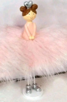 Изделие декоративное на подставке Девочка 7х7х18 см розовый Изделие декоративное на подставке Девочка 7х7х18 см розовый