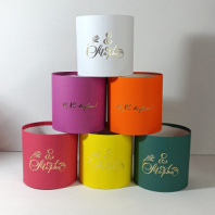 Коробка круглая без крышек 13,5*13,5 .8 Марта в ассортим.