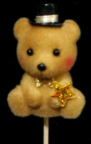 Новогоднее декоративное изделие Мишка в шляпе на палочке 7 см Новогоднее декоративное изделие Мишка в шляпе на палочке 7 см