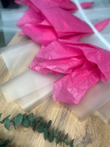 Быстросборная упаковка Форма №5. Цвет: матовая пленка с цикломен тишью,размер букета:в50,ш40 Быстросборная упаковка Форма №5. Цвет: матовая пленка с цикломен тишью,размер букета:в50,ш40