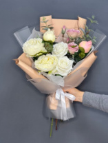 Быстросборная упаковка Форма №2. Цвет: матовая чередуется с коф пленкой, размер букета:в55,ш25 Быстросборная упаковка Форма №2. Цвет: матовая чередуется с коф пленкой, размер букета:в55,ш25