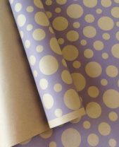 Крафт бумага "Шары большие" сиреневый цв. на коричневом фоне 70 см* 8,5 ярд ± 5%