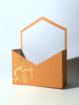 Конверт 180*240*70 с золот. тиснением "Ты в моем сердце" оранжевый