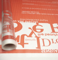 Пленка матовая с рисунком 50 мкр "Fashion" красная 60см*10 ярд ± 5%