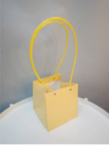 Пакет матовый "Мастхэв" 12,5*11,5*12,5см желтый