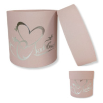 Коробка круглая 13,5*13,5 с тиснением "Два сердца" розовый