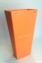 Трапеция прямоугольная 340*180*110 с золот. тиснением "P.s. I love you" оранжевый Трапеция прямоугольная 340*180*110 с золот. тиснением "P.s. I love you" оранжевый