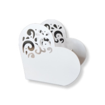 Кашпо Сердце резное 185*180*125 Белое